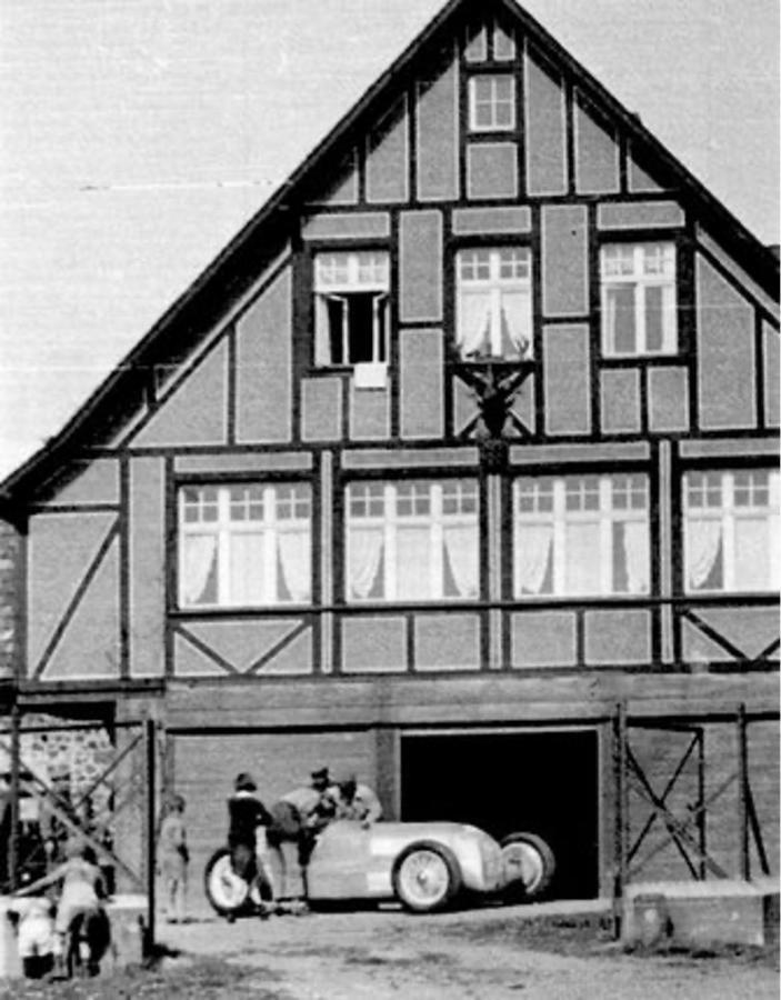 Ringhaus - Home Of Silver Arrows Nurburg Exterior photo